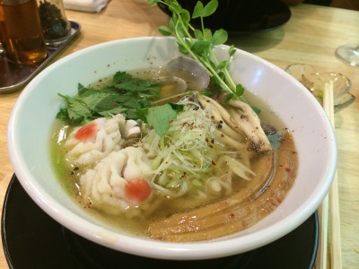 福島壱麺 よーいどん おすすめさん　おすすめ３ ラーメン 大阪 福島 アテ盛り 塩ラーメン 豚骨ラーメン 人気 おっきゃがり とり藤 系列 Nukumi お酒 テレビで紹介 行列 感想 売り切れ 限定