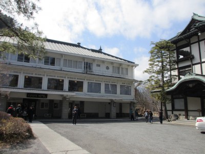  日光金谷ホテル 日本最古リゾートホテル 日光東照宮 木造建築 百年カレー