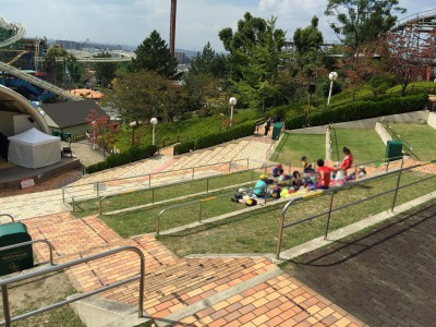 ひらかたパーク ひらぱー おまライド 岡田園長 ひらぱー兄さん おまライド 混雑 行列 チケット 割引 安い 入場料 お得 駐車場 アクセス イベント 野外ステージ