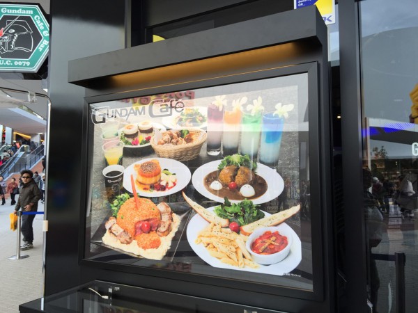 ららぽーとエキスポシティ EXPOCITY 平日 行ってきました 混雑 レストラン 大阪 飲食店 グルメ 待ち時間 おすすめ 料金 メニュー カフェ ガンダムスクエア 限定 制服 お土産 ランチ スイーツ