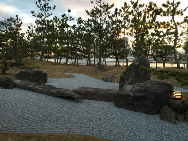 神戸みなと温泉蓮 れん 日帰り温泉 源泉かけ流し 写真 ホテル 天然温泉 子供 混雑 感想 口コミ 行ってきました 料金 大浴場 露天風呂 日本庭園