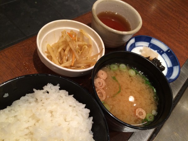 ねぎ焼きやまもと 大阪十三 福島ほたるまち エスト 新大阪 ねぎ焼き発祥の店 お好み焼 とんぺい 有名 行列 テレビ ちゃちゃいれマンデー