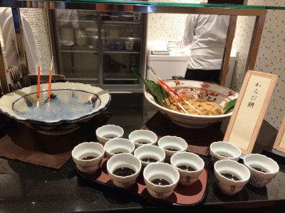 神戸みなと温泉蓮 温泉旅館 露天風呂 天然温泉 源泉かけ流し 宿泊 日帰り入浴 温泉プール 岩盤浴 オーシャンビュー 子供 駐車場 宿泊記 行ってきました 感想 予約 口コミ 料金 食事 ビュッフェ 蟹食べ放題 オープン スイーツ デザート アイスクリーム