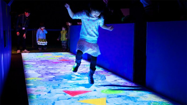 ひらかたパーク ひらぱー チームラボ デジタルアート 踊る美術館 学ぶ未来の遊園地 ひらパー兄さん 岡田園長