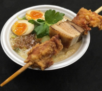 天下統一ラーメンバトル 大阪 梅田 東西 人気店 豚骨 鶏白湯 台湾まぜそば 限定 参加ラーメン店 ラーメンガールズコンテスト ステージイベント がちんこラーメン道 柊