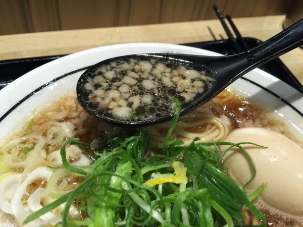 麺屋たけ井 阪急梅田駅 改札内 構内 京都で人気のつけ麺 テレビで紹介 行列 並ぶ 時間 空いている 豚骨清湯ラーメン 濃厚豚骨魚介つけ麺