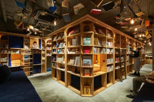 BOOK AND BED TOKYO 京都店 泊まれる本屋 2号店 ホステル　寝落ち 地ビール パジャマ 祇園 東京池袋