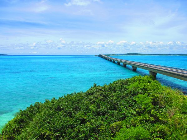 宮古島～池間島を結ぶ池間大橋