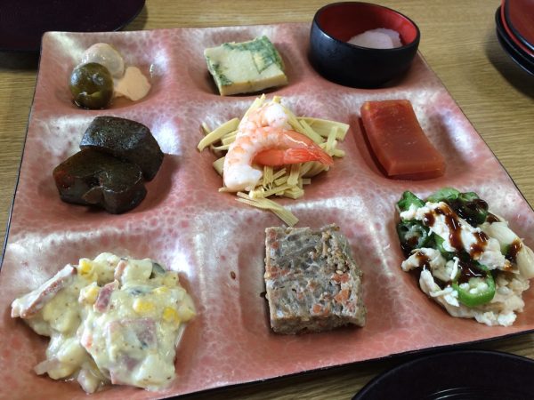 満幸商店 しらす丼 ボリューム満点 おためしコース 初心者コース わさびスープ 安い 持ち帰り 和歌山県 加太温泉 淡嶋神社 人形供養 交通アクセス 駐車場 送迎 最寄駅