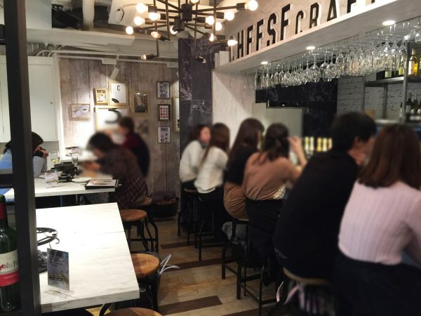 チーズ料理専門店 チーズクラフトワークス CHEESE CRAFT WORKS 天使のふわふわチーズフォンデュ 5種チーズの石焼チーズリゾット 淀屋橋 中崎町 梅田 高架下 チーズタルト フレッシュチーズ 持ち帰り 予約 行列 満席 よーいどん 東京 お台場 オープン