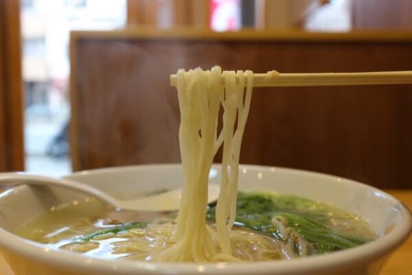 大阪 老舗 揚子江ラーメン