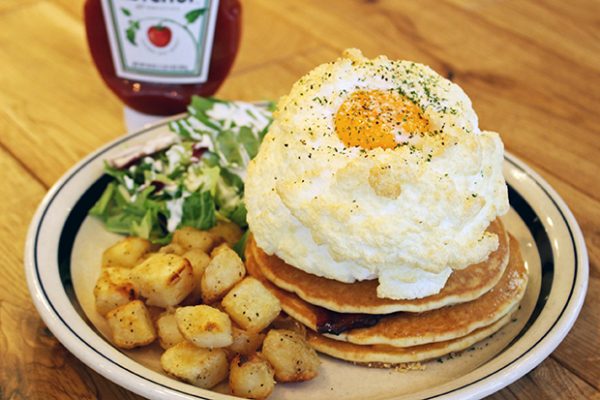 エッグスンシングス梅田茶屋町店 パンケーキ 大阪工業大学キャンパス内 限定メニュー 行列 予約 エッグインクラウド