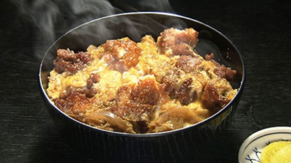 三重 伊勢 まんぷく食堂 からあげ丼