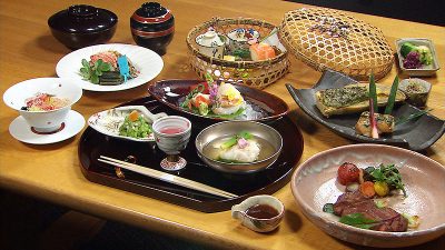 川端の湯宿 滝亭 夕食