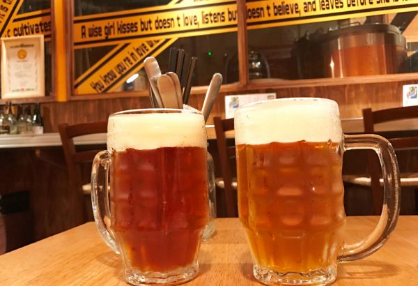 ブリューパブ テタールヴァレ 店内にビール工場 クラフトビール ビール醸造所 オリジナルビール 塊肉ロースト