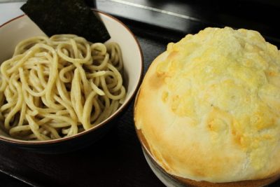 スマステーション フォトジェニックグルメ 写真 パイ包み焼きつけ麺 極UMAつけ麺 ユーエムエー