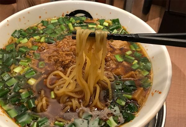 台湾ラーメン 平打ち麺