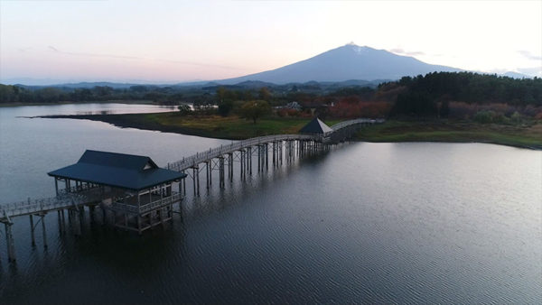 鶴の舞橋