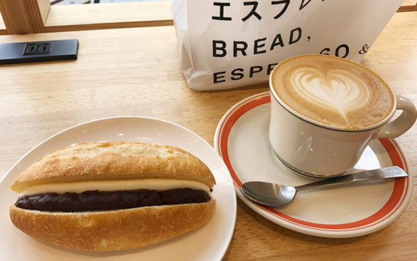 あんこクリームチーズ カフェラテ