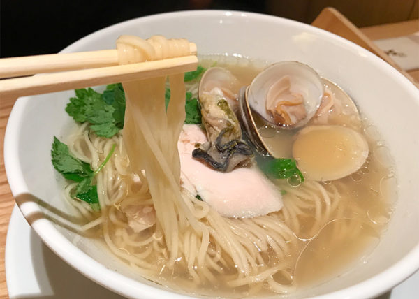 蛤と牡蠣 汐SOBA 麺