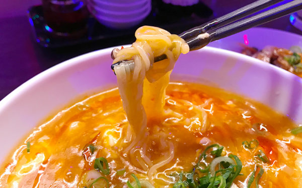 幸福飯店 梅田 大阪駅 ルクア バルチカ 酸辣湯麺 サンラータンメン