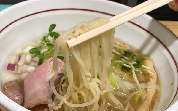 夢道場 塩ラーメン ストレート細麺