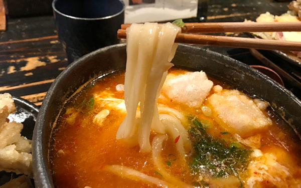 香味油の赤い麺蔵スペシャル 自家製麺