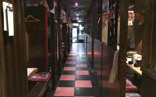 京都 四条烏丸 海横丁 店内