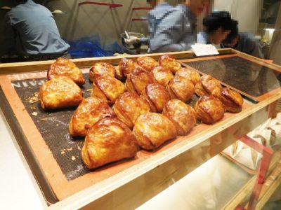 ルクア大阪 オープン 行列 売り切れ 待ち時間 リンゴ 焼き立てカスタードアップルパイ専門店