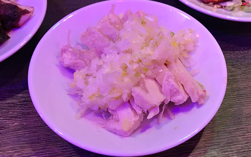 幸福飯店 蒸し鶏の広東葱塩ソース