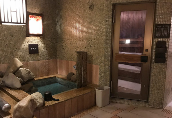 ドーミーイン PREMIUM 和歌山 大浴場 サウナ 水風呂