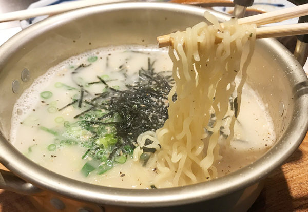 らむ屋 岩本 ラーメン 〆 ラムパイ ひつじ白湯 縮れ麺