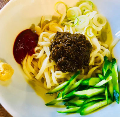 喫茶Usagi じゃじゃ麺 岩手