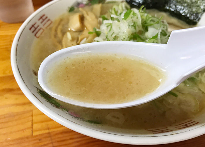 鳥取 倉吉 牛骨ラーメン 麵屋 八兵衛 牛骨スープ