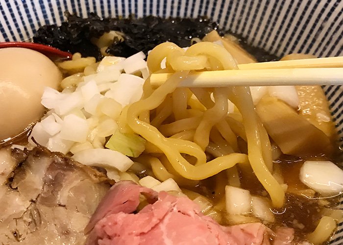 背脂醤油らー麺 縮れ麺 ジョーテラスオオサカ 大阪城下町 ラーメン小路 焼きあご塩らー麺 たかはし