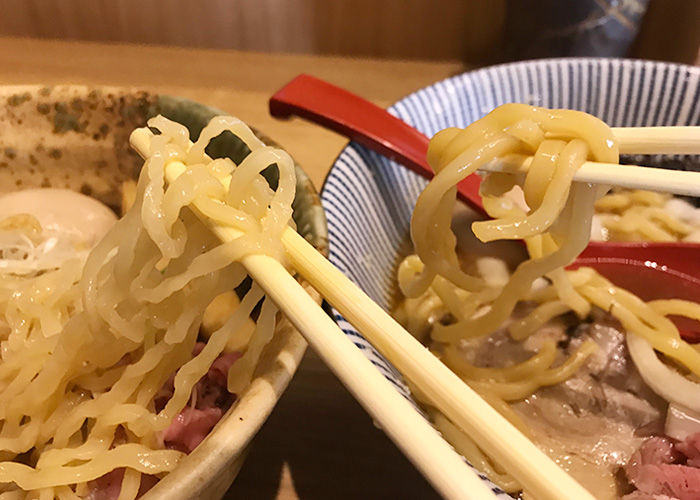 背脂醤油らー麺 麺比較 ジョーテラスオオサカ 大阪城下町 ラーメン小路 焼きあご塩らー麺 たかはし