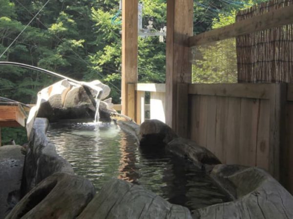 新高湯温泉 吾妻屋旅館 貸切 大樹風呂