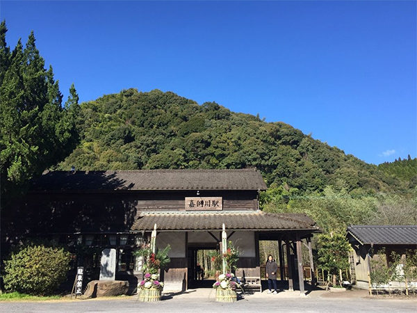 よ～いドン！ たむらけんじ 商店街 いきなり日帰りツアー 鹿児島 霧島 嘉例川駅 木造駅舎