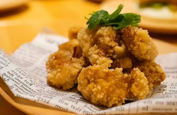 ヒルナンデス 台湾料理 唐揚げ 鹹酥雞 シェンスージー ハウ ア バオ