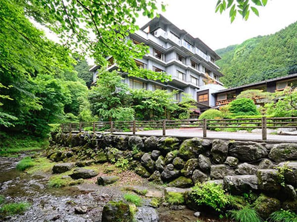 かりそめ天国 埼玉 旅館 四千頭身 後藤ファミリー 温泉旅館 名栗温泉 大松閣