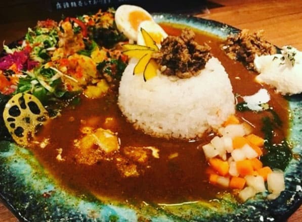 松本家の休日 大阪カレー 食べログ1位 スパイスカレー ボタニカリー