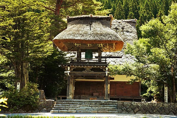 よ～いドン！ たむらけんじ いきなり日帰りツアー 岐阜 白川郷 世界遺産 明善寺鐘楼門