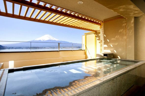 山梨 河口湖 秀峰閣 湖月 客室露天風呂