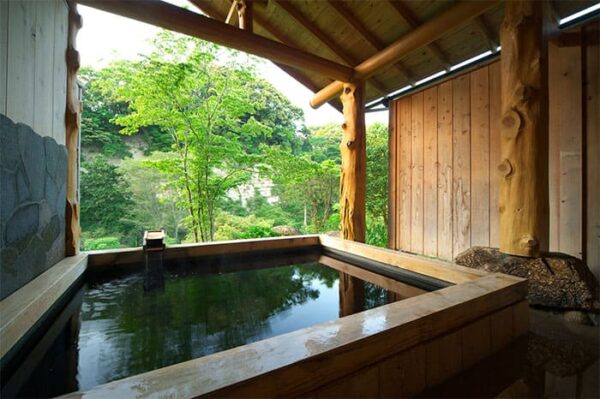 千葉 養老渓谷温泉郷 渓流の宿 福水