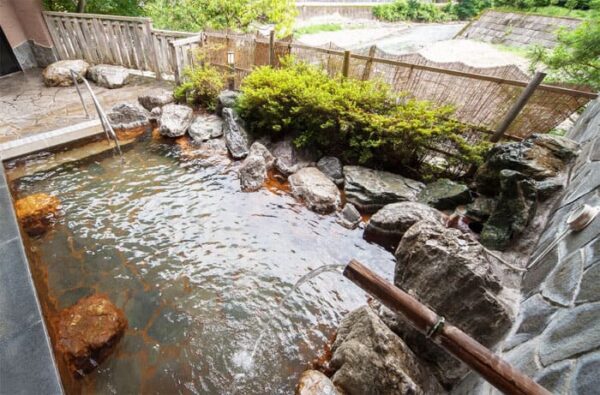 群馬県 上野町 浜平温泉 しおじの湯 露天風呂 美肌 メタケイ酸