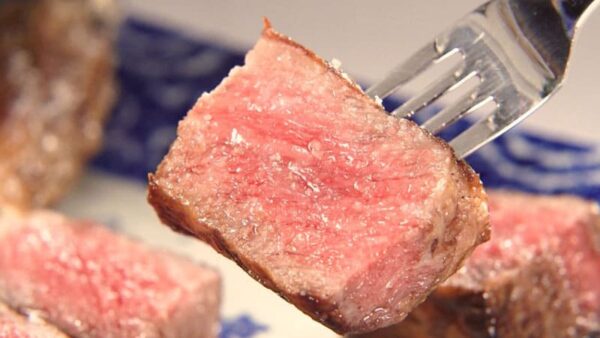 東京 銀座 ステーキ ブルーリリー 骨付き熟成肉ステーキ