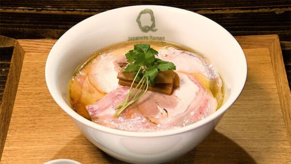 Japanese Ramen Noodle Lab Q ジャパニーズ ラーメン ヌードル ラボ キュウ 醤油ちゃあしゅう麺