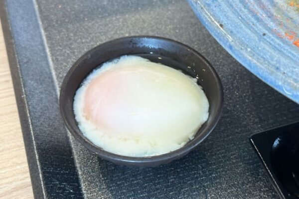 和歌山 南紀白浜 SHIRAHAMA KEY NOODLE だきしめ鯛 汁なし鯛担麺 温泉卵