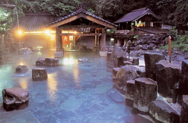 宝川温泉 汪泉閣 宝川山荘 摩訶の湯