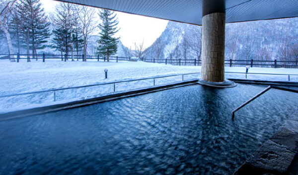 北海道 層雲峡 ホテル大雪 大浴場 露天風呂 雪見風呂
